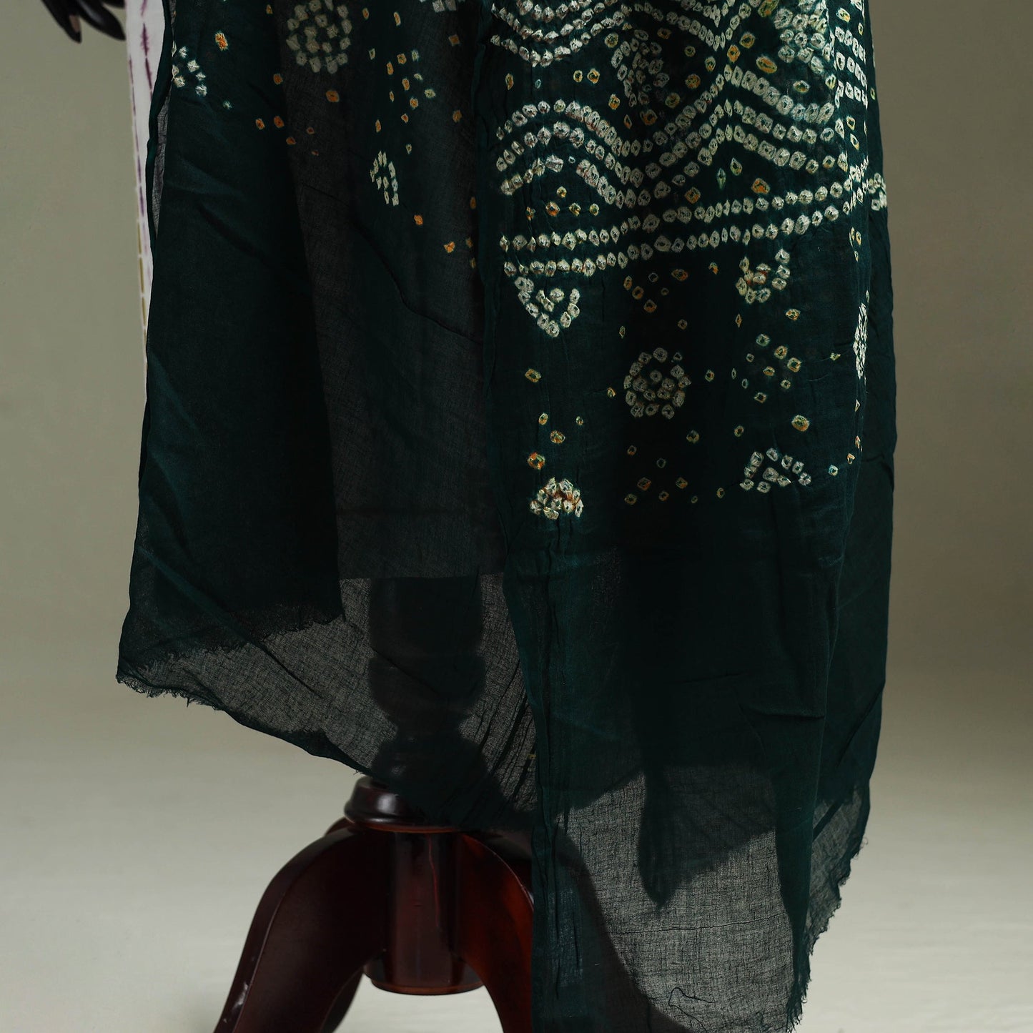 Kutch tie-dye pure mul cotton bandhani dupatta 04