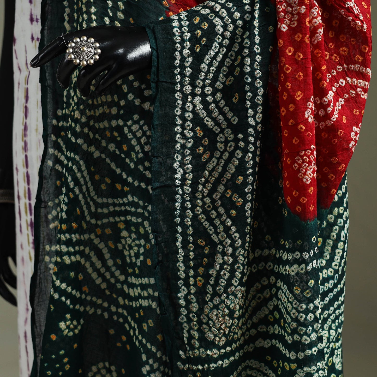 Kutch tie-dye pure mul cotton bandhani dupatta 04