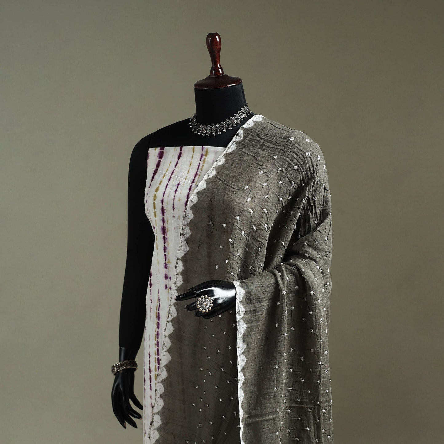 Kutch tie-dye pure mul cotton bandhani dupatta 31