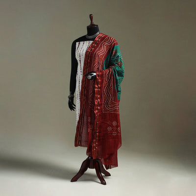Kutch tie-dye pure mul cotton bandhani dupatta with border