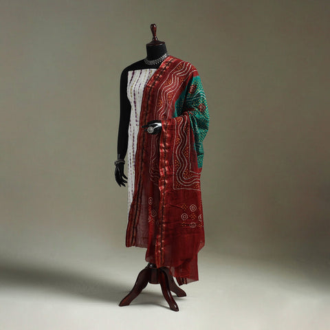 Kutch tie-dye pure mul cotton bandhani dupatta with border