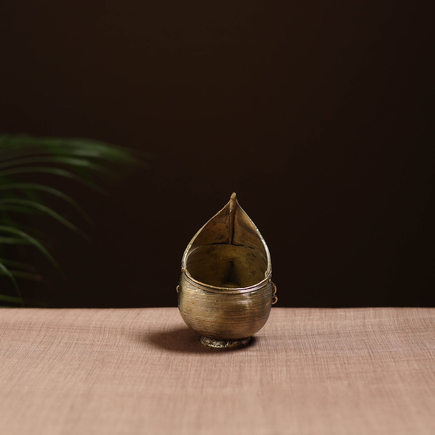  Dokra Art Handmade Metal Craft Pen Stand 