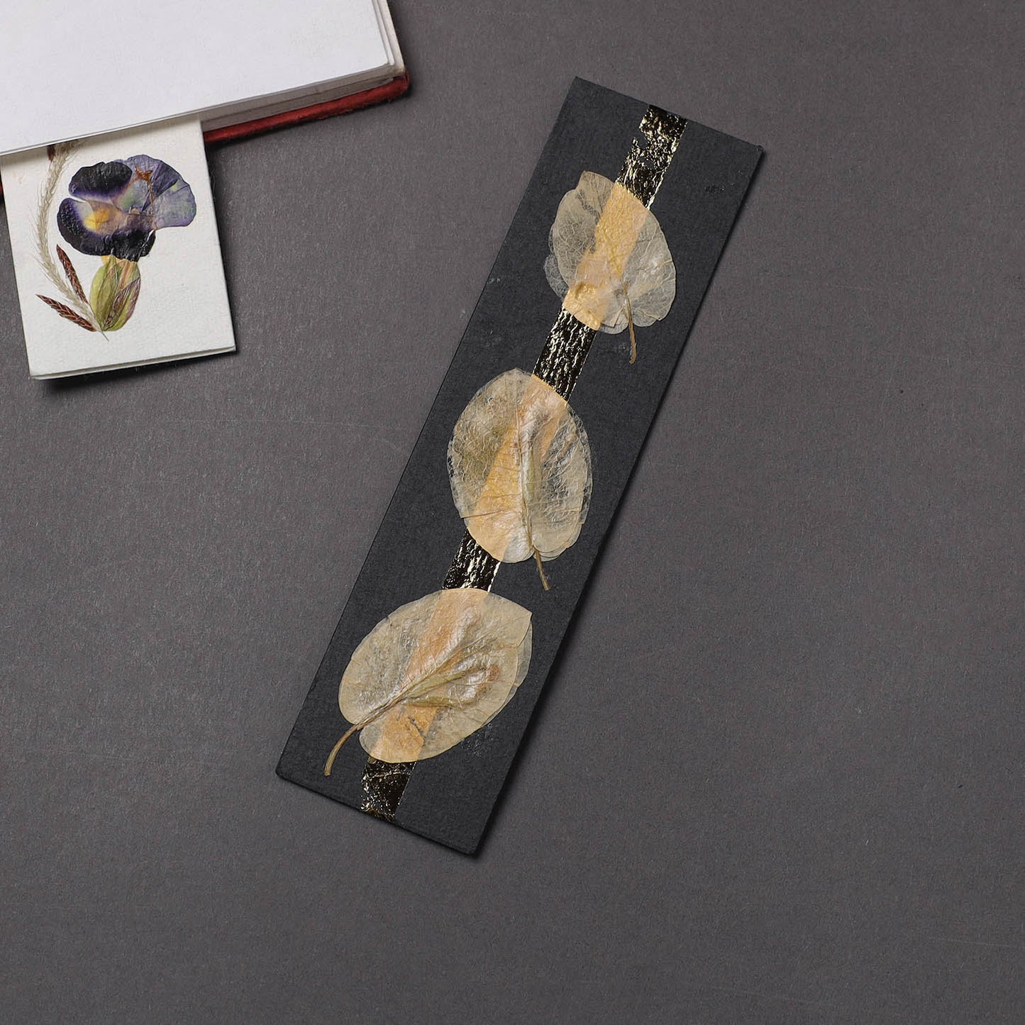 Buy Leaves Art Handmade Paper Magnetic Bookmark 