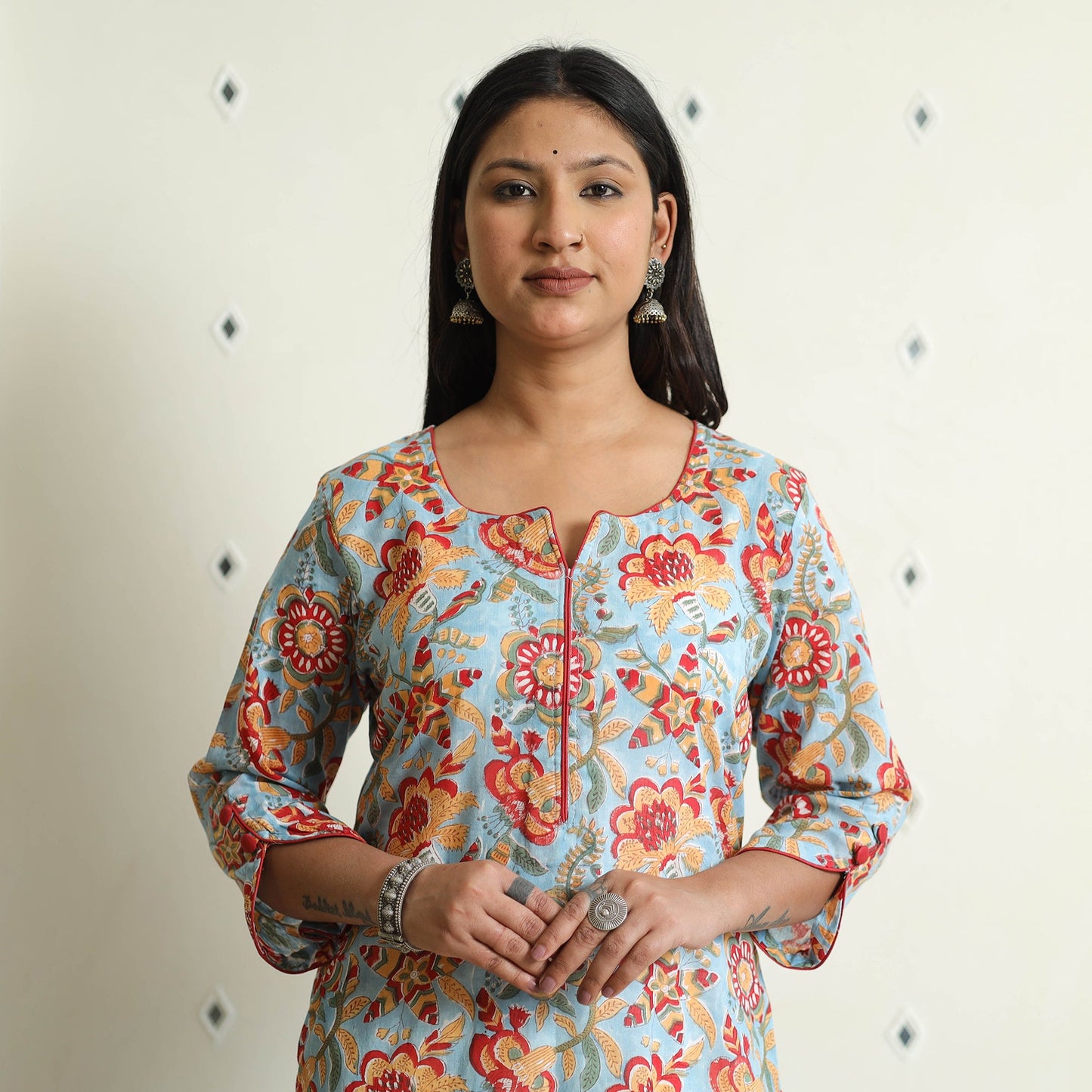 Buy Sanganeri Block Printed Mul Cotton Straight Kurta Online at iTokri.com