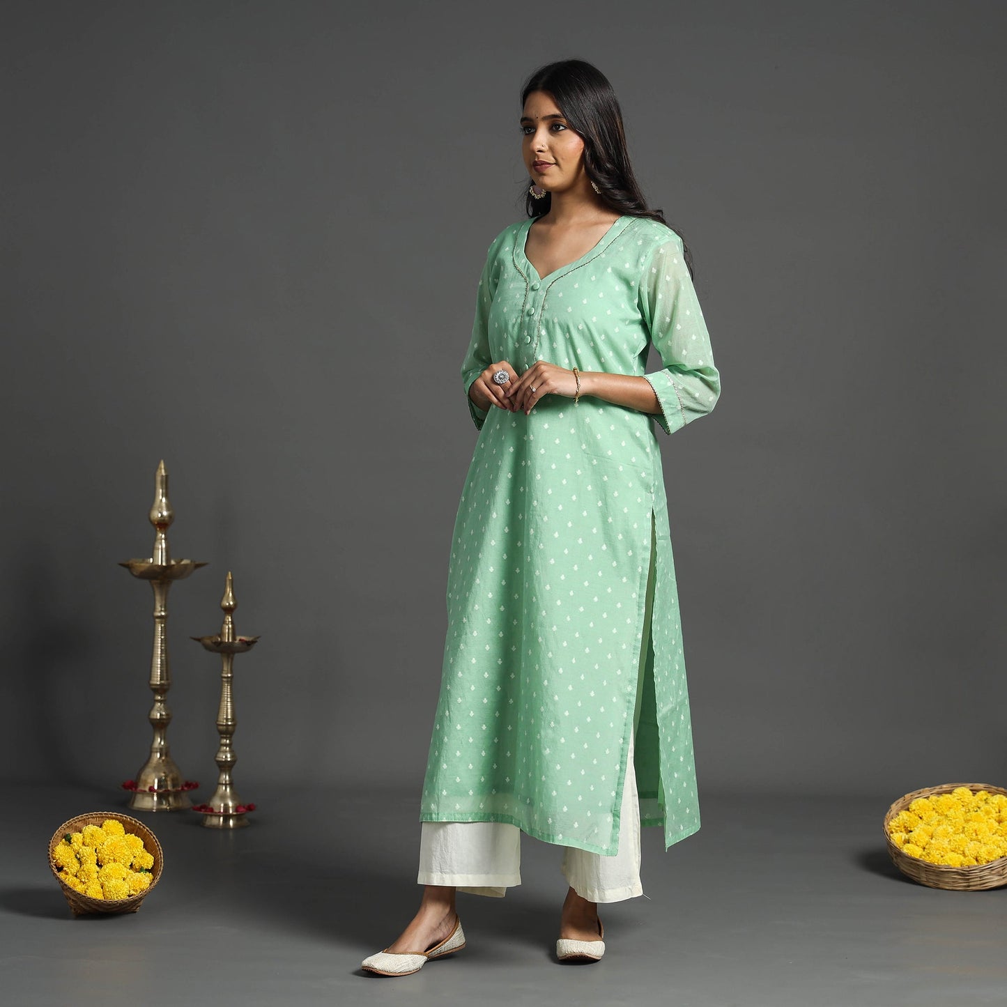  Green Handwoven Cutwork Cotton Banarasi Kurta 