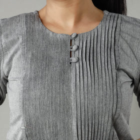  Plain Jhiri Handloom Cotton Pintuck Long Kurta Online 