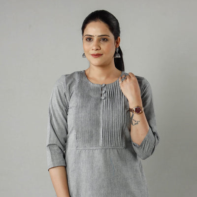  Plain Jhiri Handloom Cotton Pintuck Long Kurta Online 