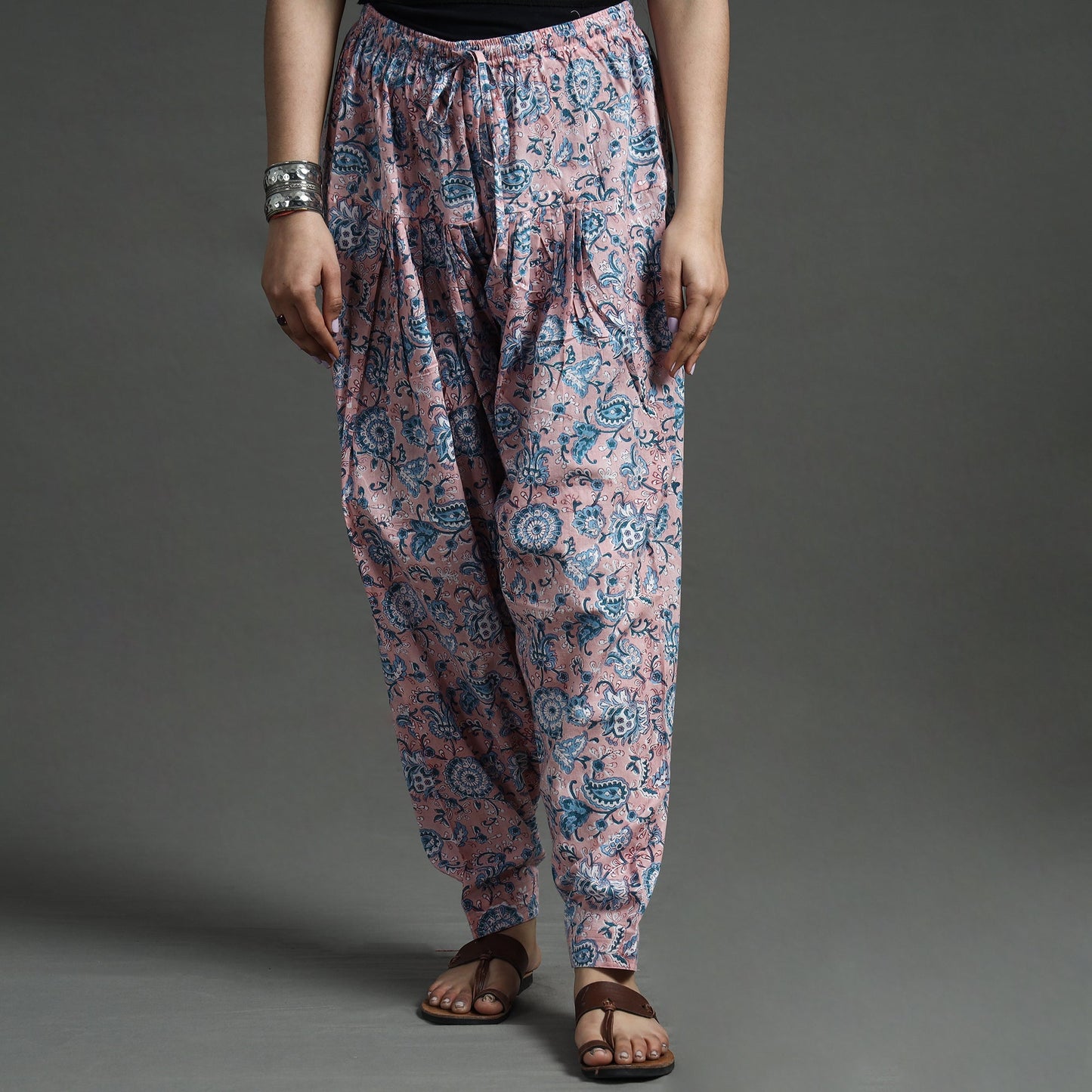 Buy Sanganeri Block Printed Cotton Elasticated Salwar Online at iTokri.com