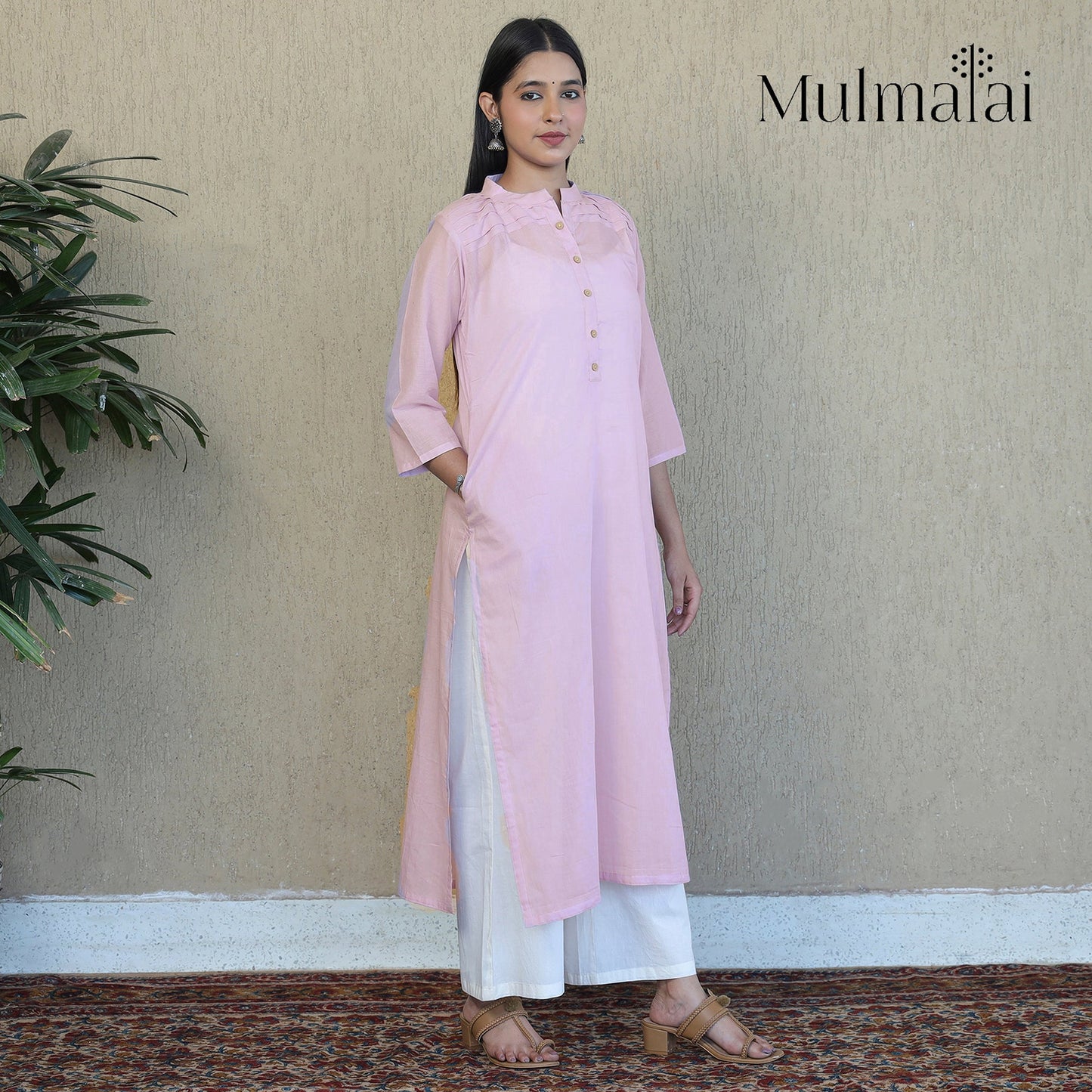  Mulmalai Cotton Plain Dyed Straight Kurta 