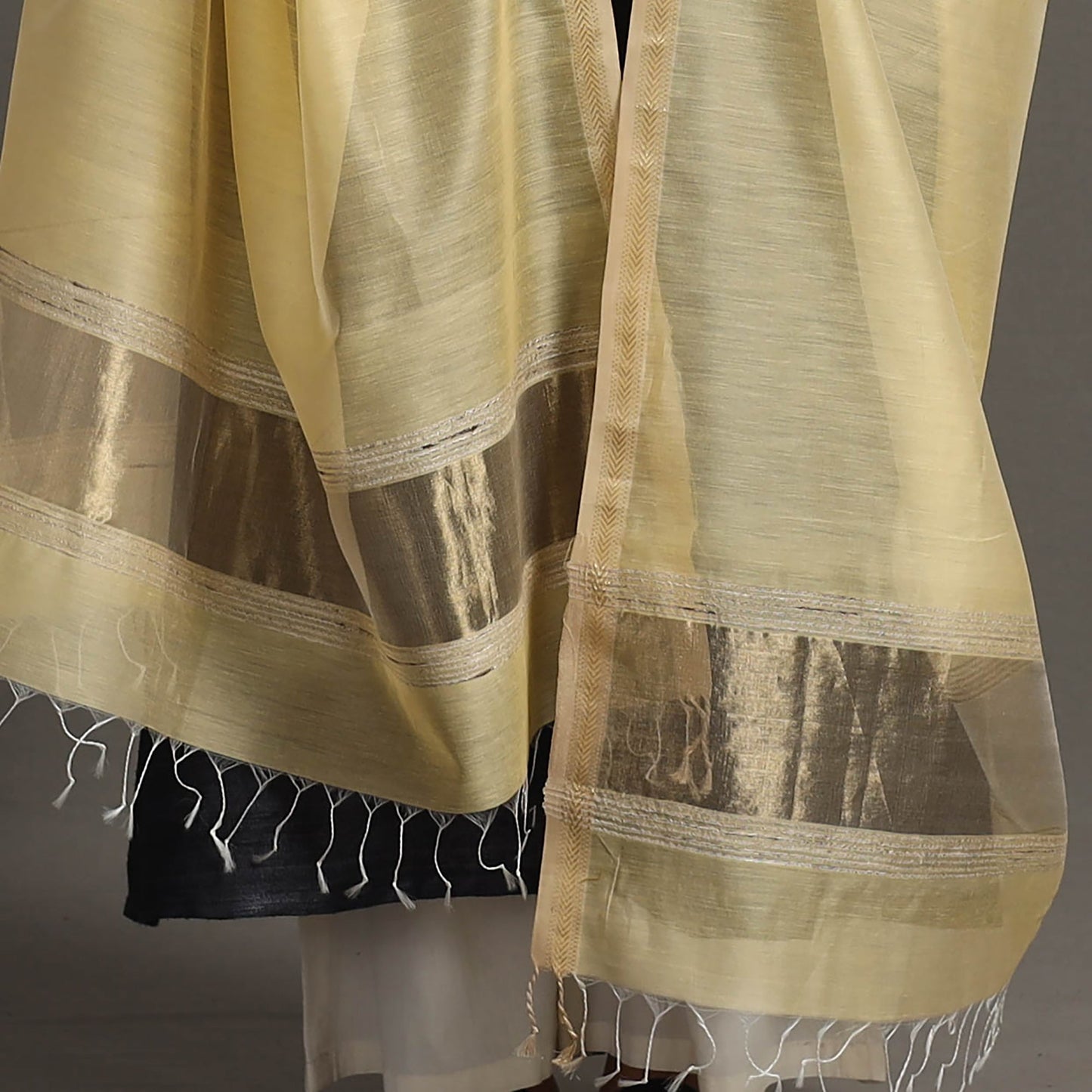 Light yellow - handloom silk cotton zari border maheshwari