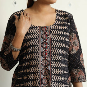 Buy Limited Stock! Ajrakh Block Printed Cotton Straight Kurta Online at iTokri.com