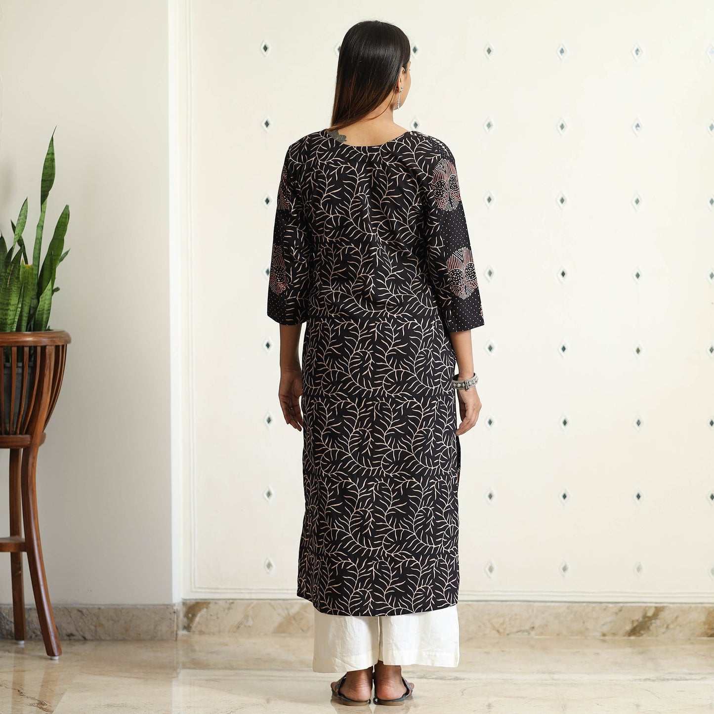 Buy Limited Stock! Ajrakh Block Printed Cotton Straight Kurta Online at iTokri.com
