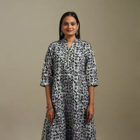 A-line cotton hand batik kurta for women 03 - handcrafted