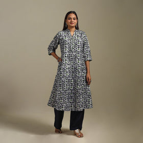 A-line cotton hand batik kurta for women 03 - handcrafted