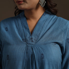 A-line cotton hand embroidered jacquard kurta for women 15