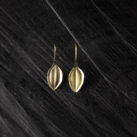 Lotus leaf - dokra brass handcrafted hook earrings 08