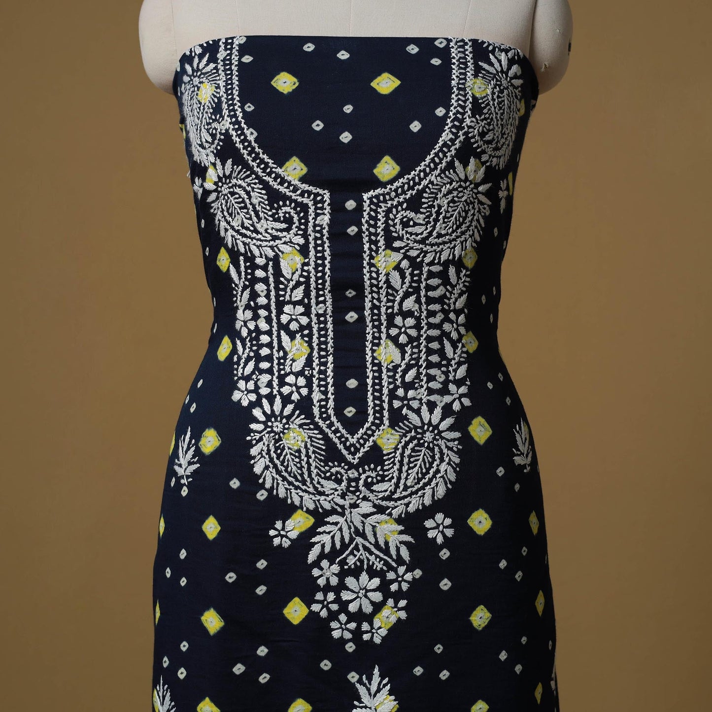 Lucknowi chikankari hand work bandhani unstitched kurta