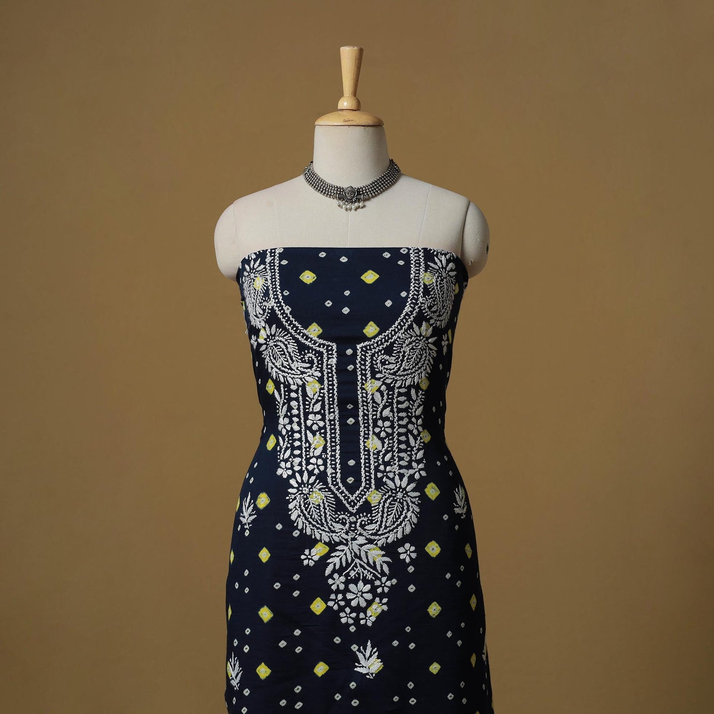 Lucknowi chikankari hand work bandhani unstitched kurta