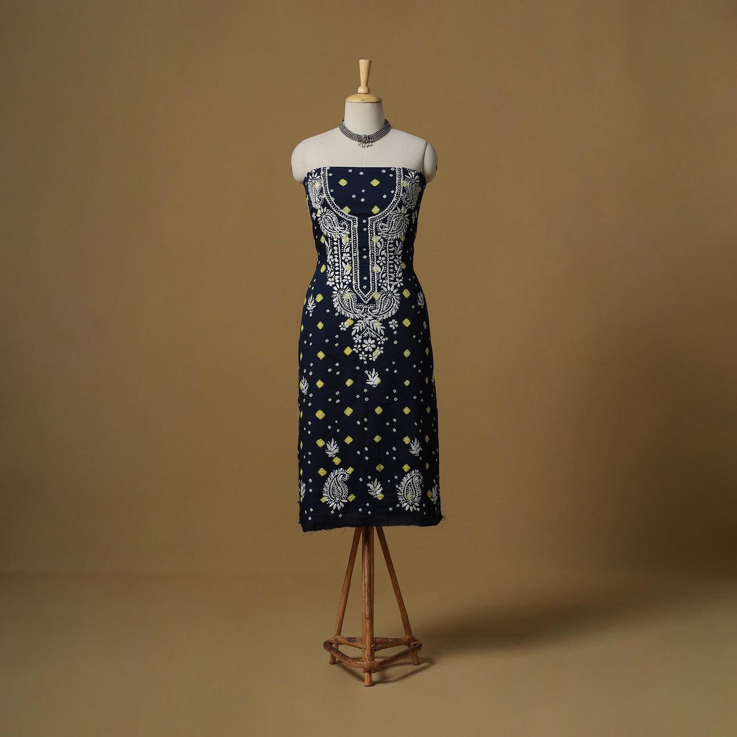 Lucknowi chikankari hand work bandhani unstitched kurta