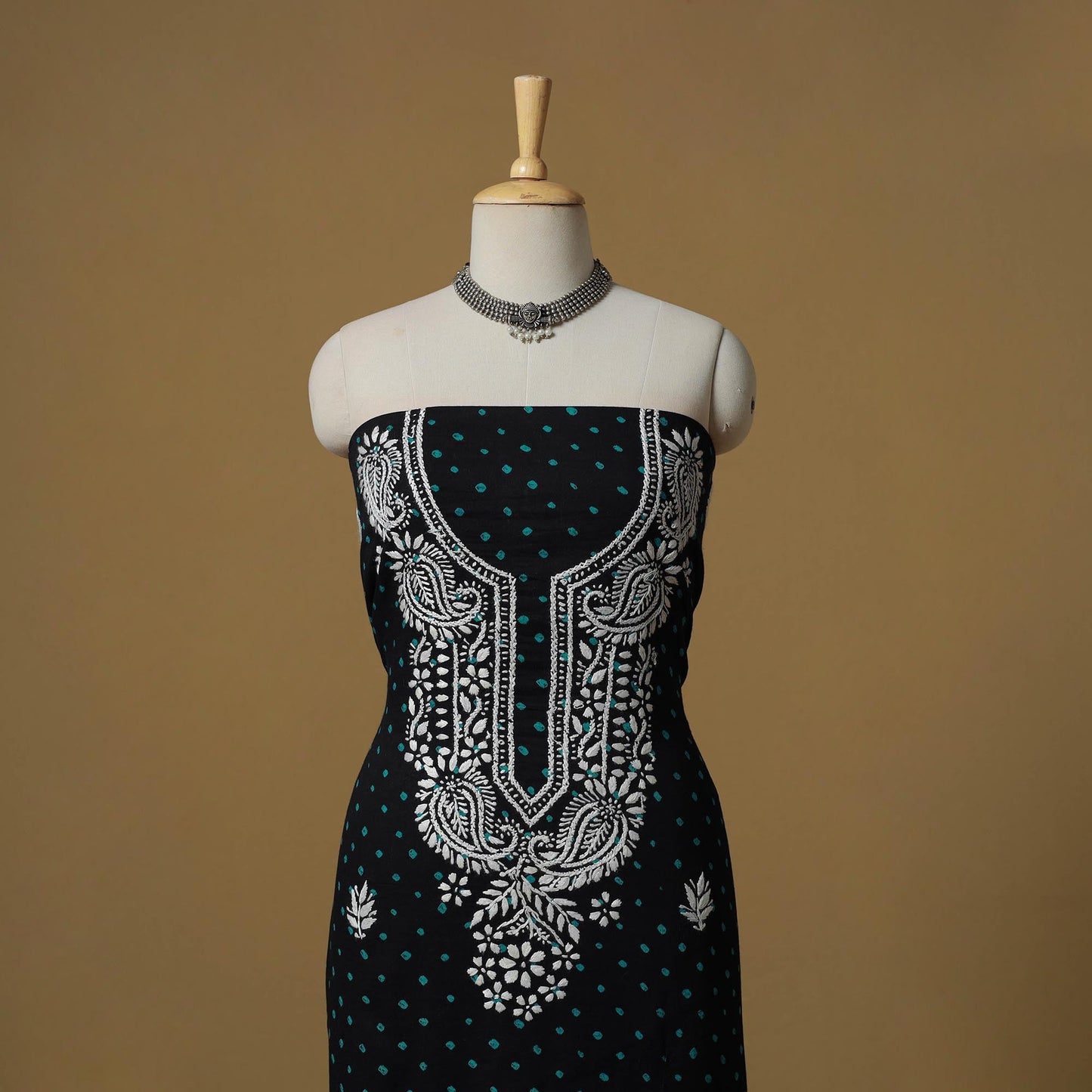 Lucknowi chikankari hand work bandhani unstitched kurta