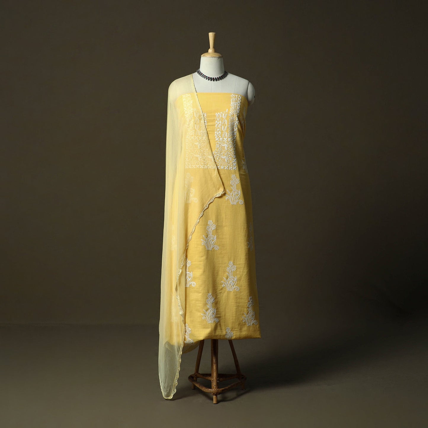 Lucknowi hand embroidered cotton chikankari 3pc unstitched