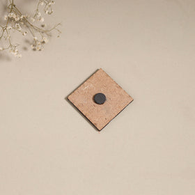 Madhubani handpainted wooden magnet 04 - handcrafted