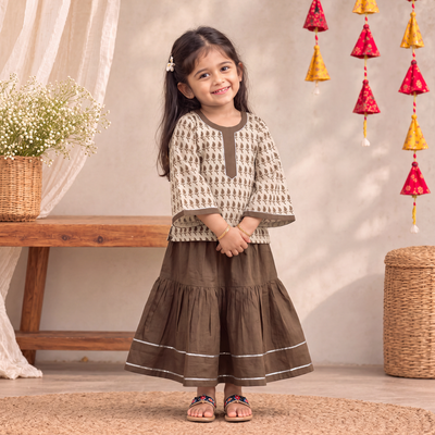 Girls Gota Work Bagh Block Print Cotton Kurta with Sharara Set (3-4 Years) 46