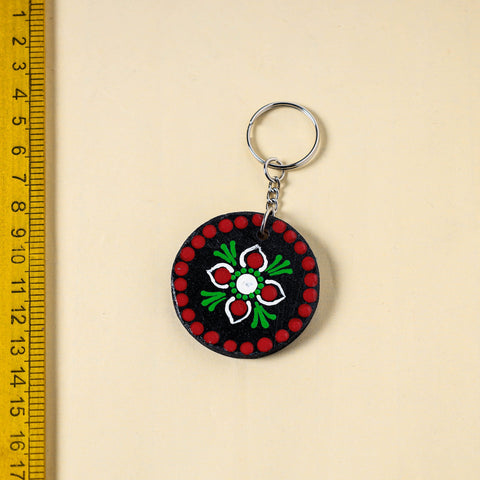Mandala art handpainted keychain - handcrafted
