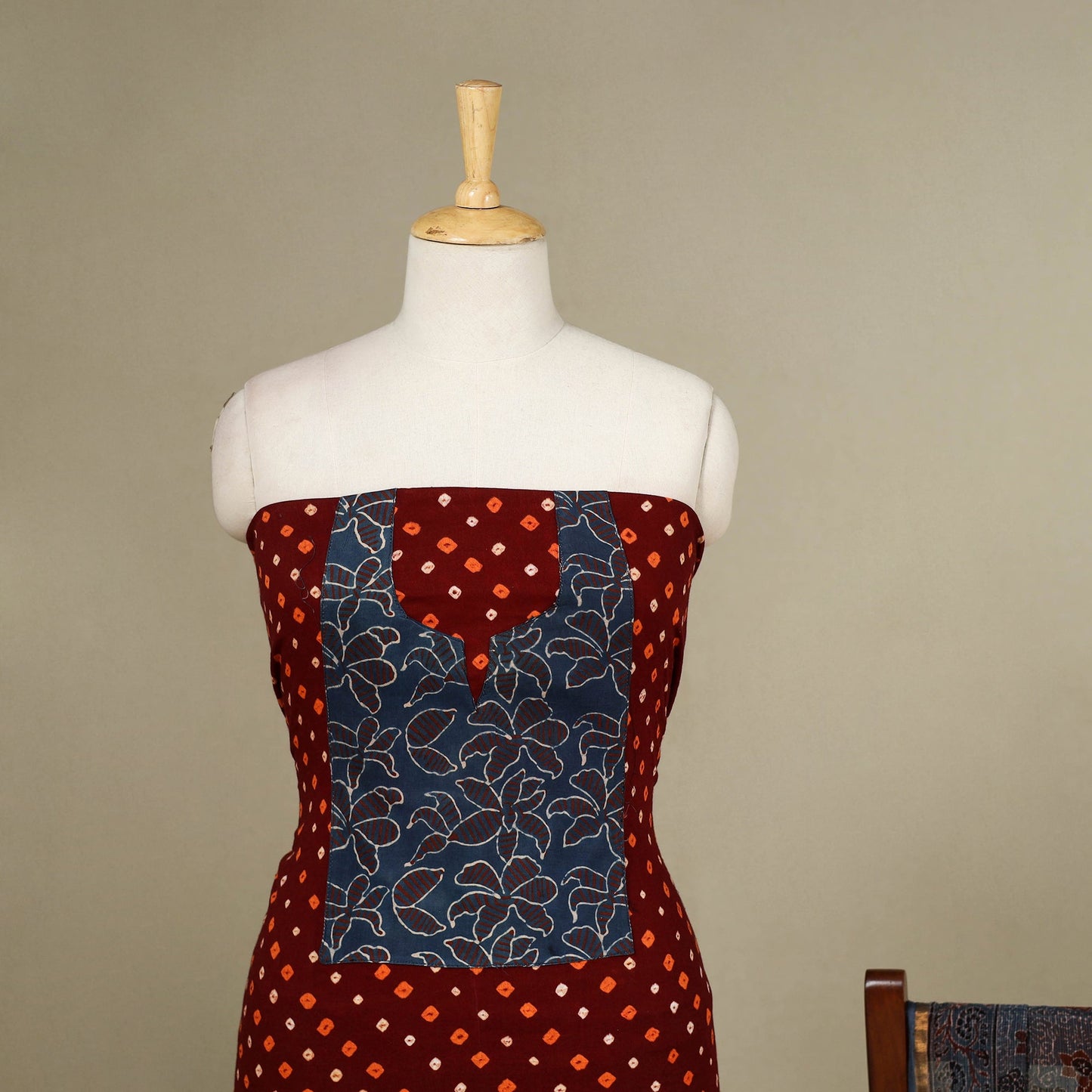 2pc Unstitched Bandhani Dress Material with Jewellery Set