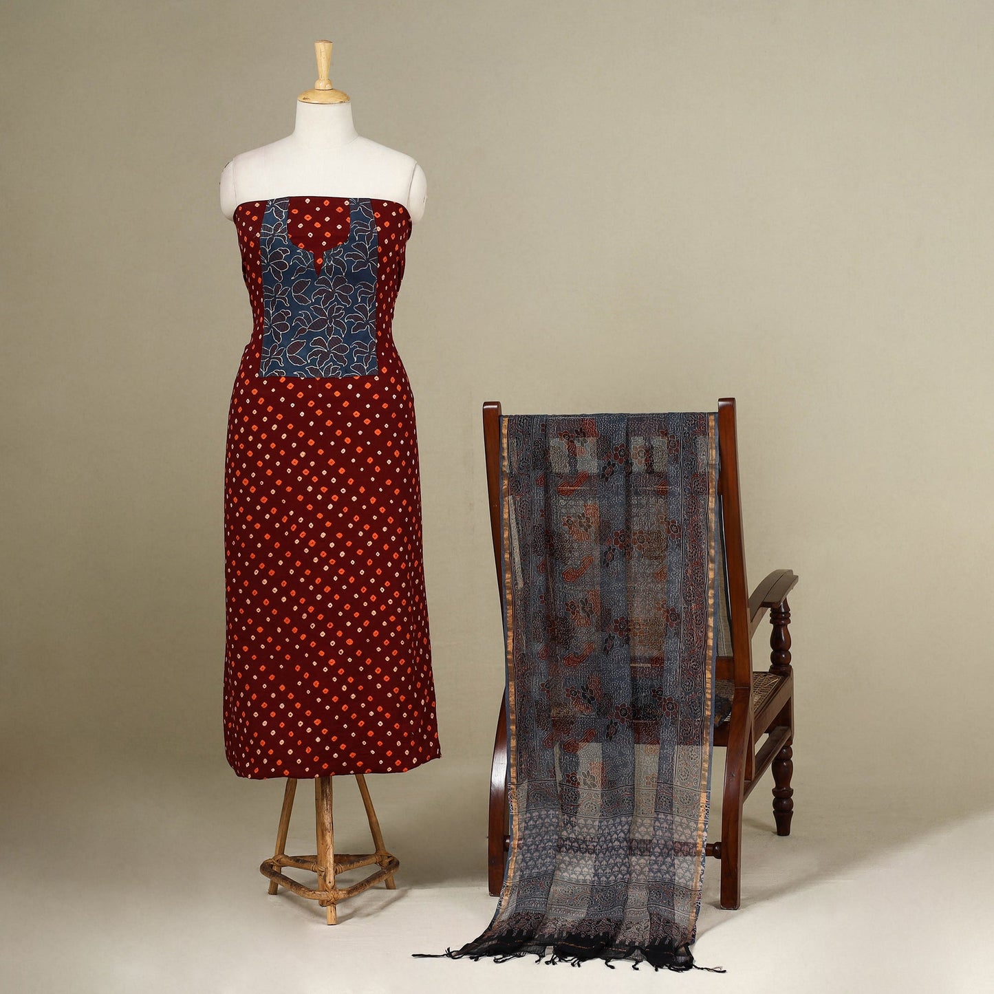 2pc Unstitched Bandhani Dress Material with Jewellery Set