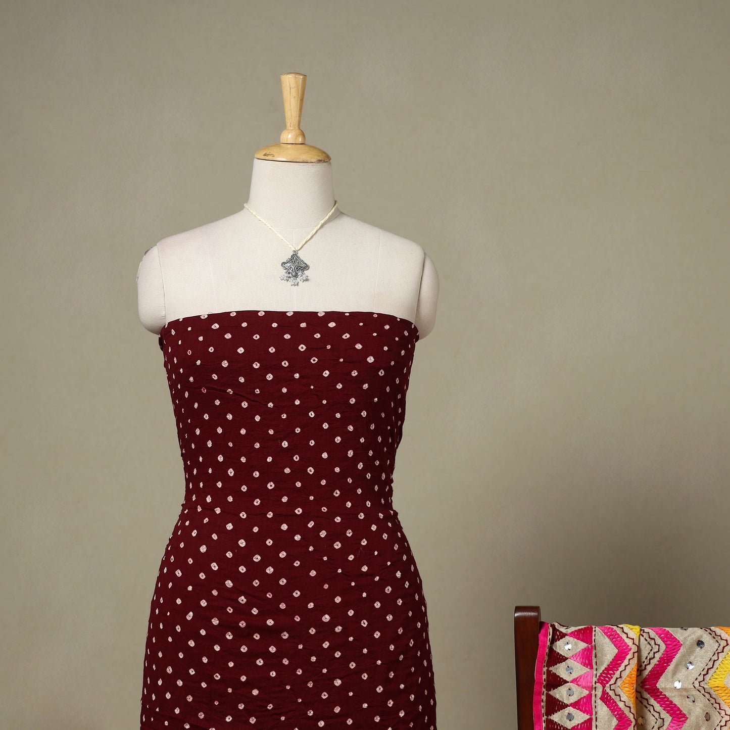 Maroon 2pc Unstitched Bandhani Dress Material with Jewellery Set