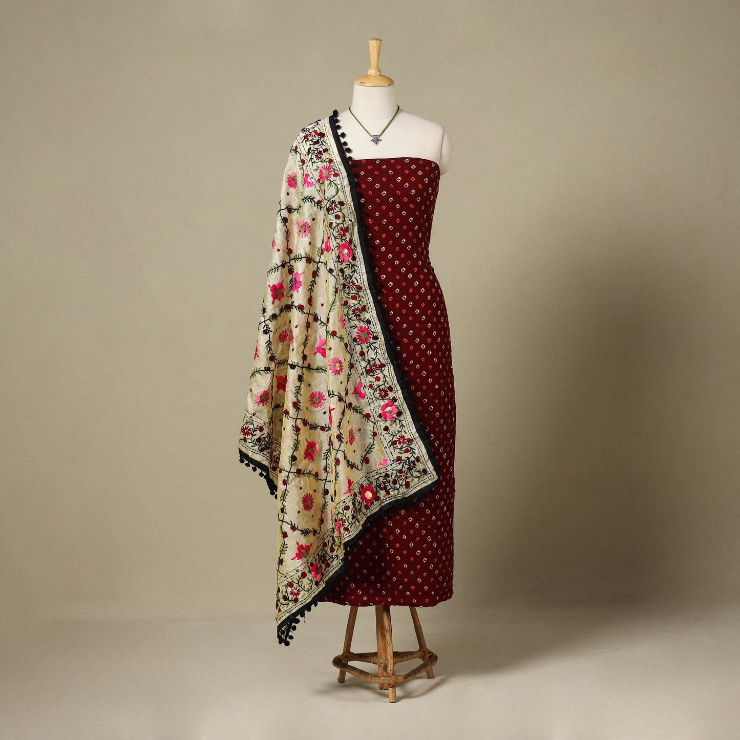 Maroon 2pc Unstitched Bandhani Dress Material with Jewellery Set