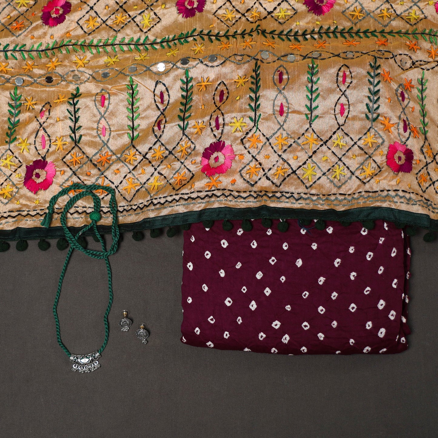 Maroon 2pc Unstitched Bandhani Dress Material with Jewellery Set