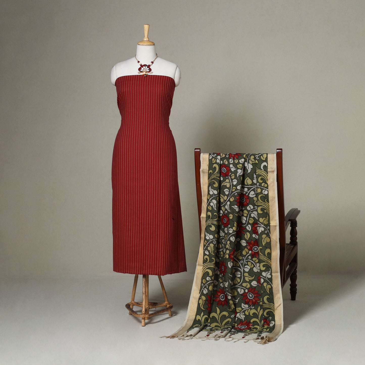 Maroon - 2pc unstitched jacquard dress material