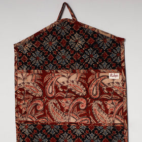 Maroon - 4 pockets handcrafted cotton wall hanging letter