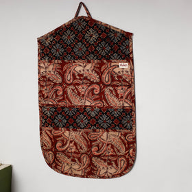 Maroon - 4 pockets handcrafted cotton wall hanging letter