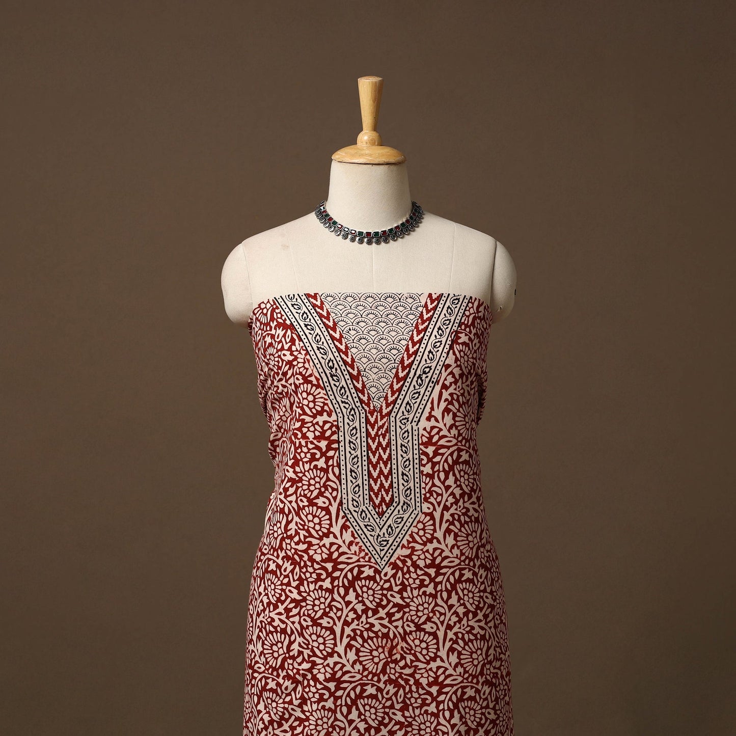 Bagh natural dyed cotton unstitched kurta material (3.1m)