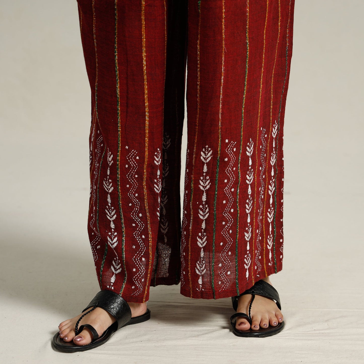 Buy  Bengal Khesh Weaving Kantha Embroidery Cotton Palazzo 80 Online at iTokri.com