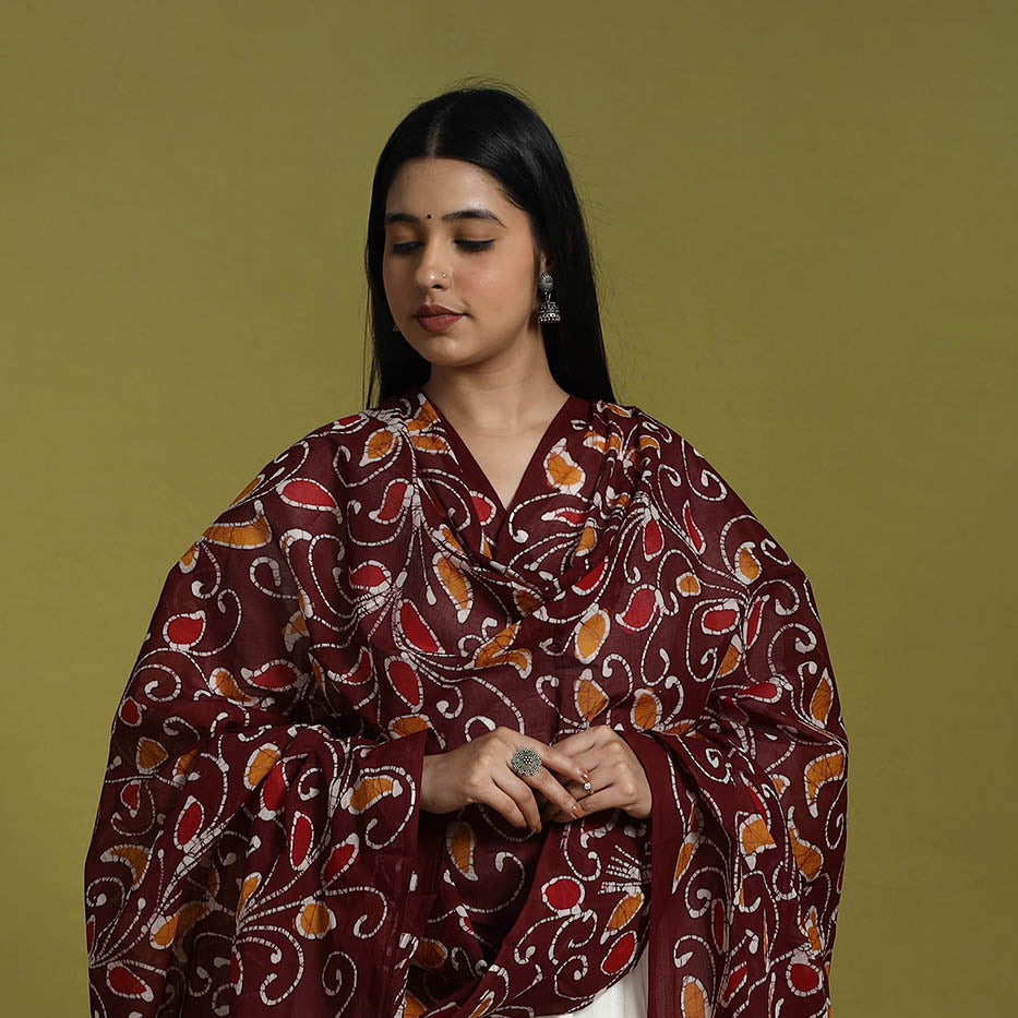  Maroon Cotton Hand Batik Print Dupatta