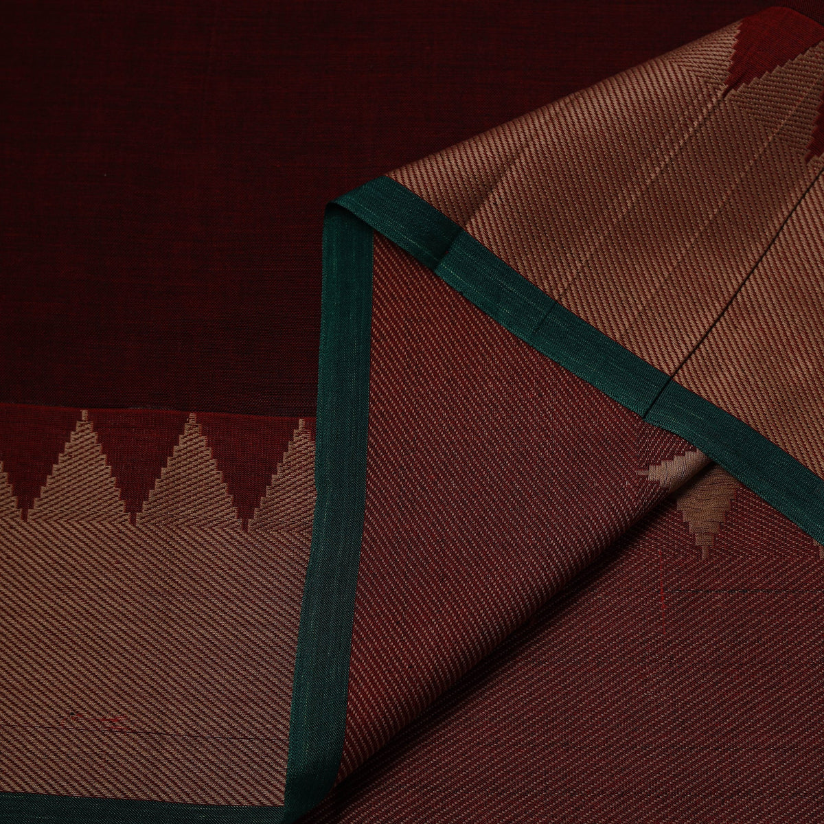 Dharwad cotton fabric with border 29 - handcrafted