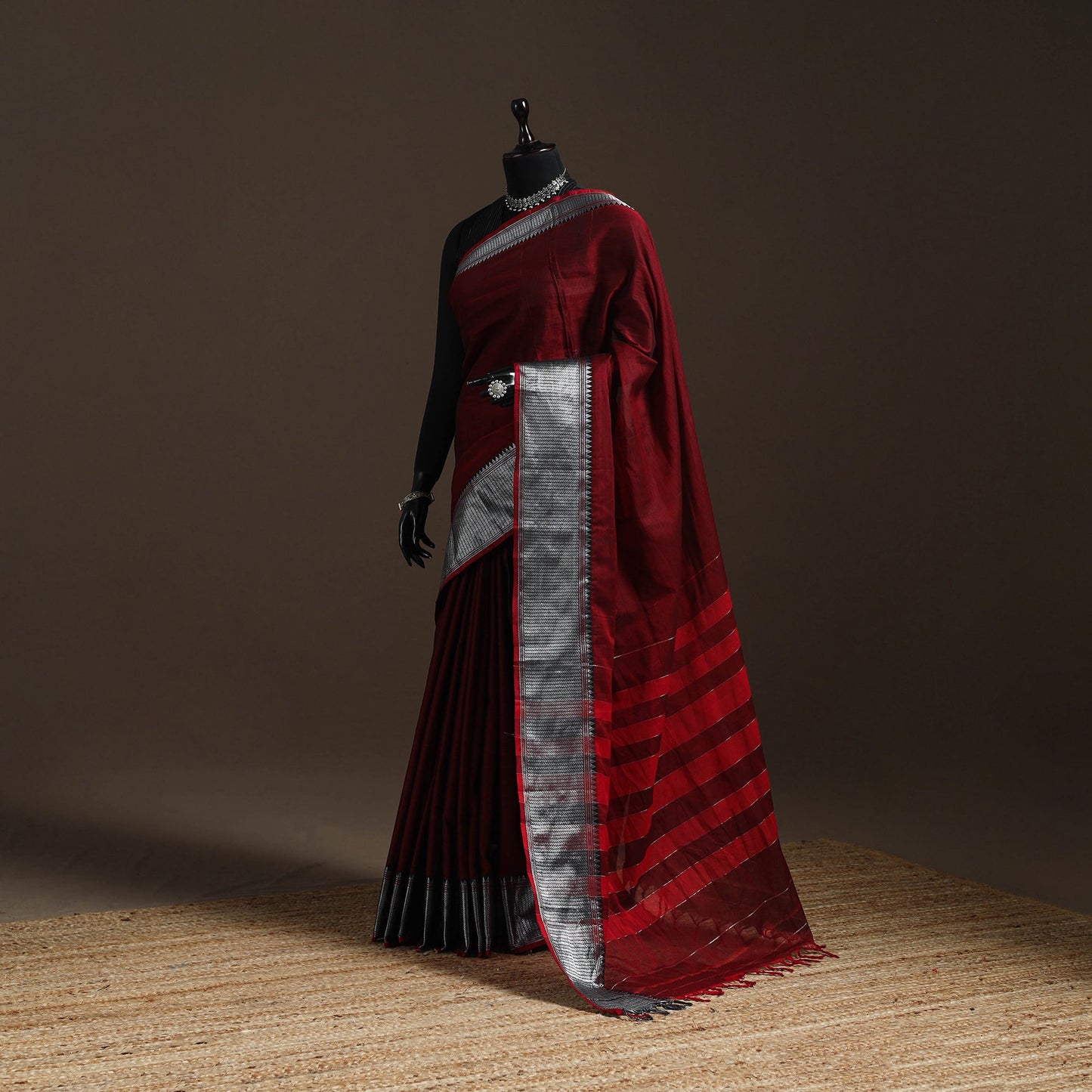 Dharwad cotton saree with border 14 - handcrafted