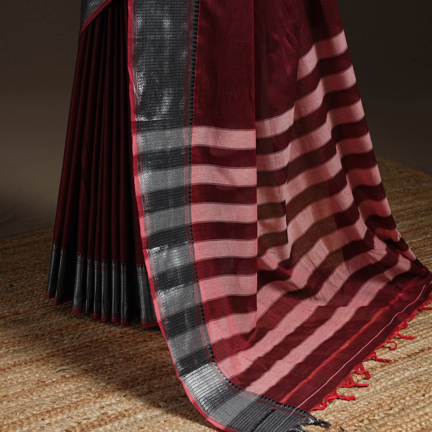 Dharwad cotton saree with border 15 - handcrafted