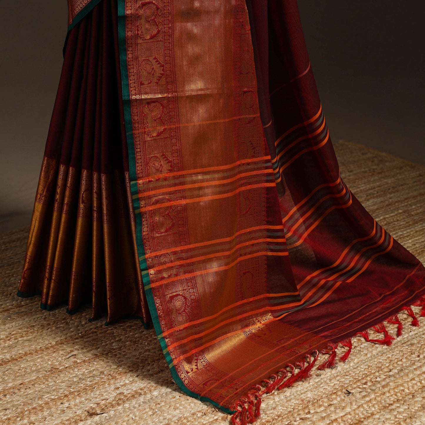 Dharwad cotton saree with border 47 - handcrafted