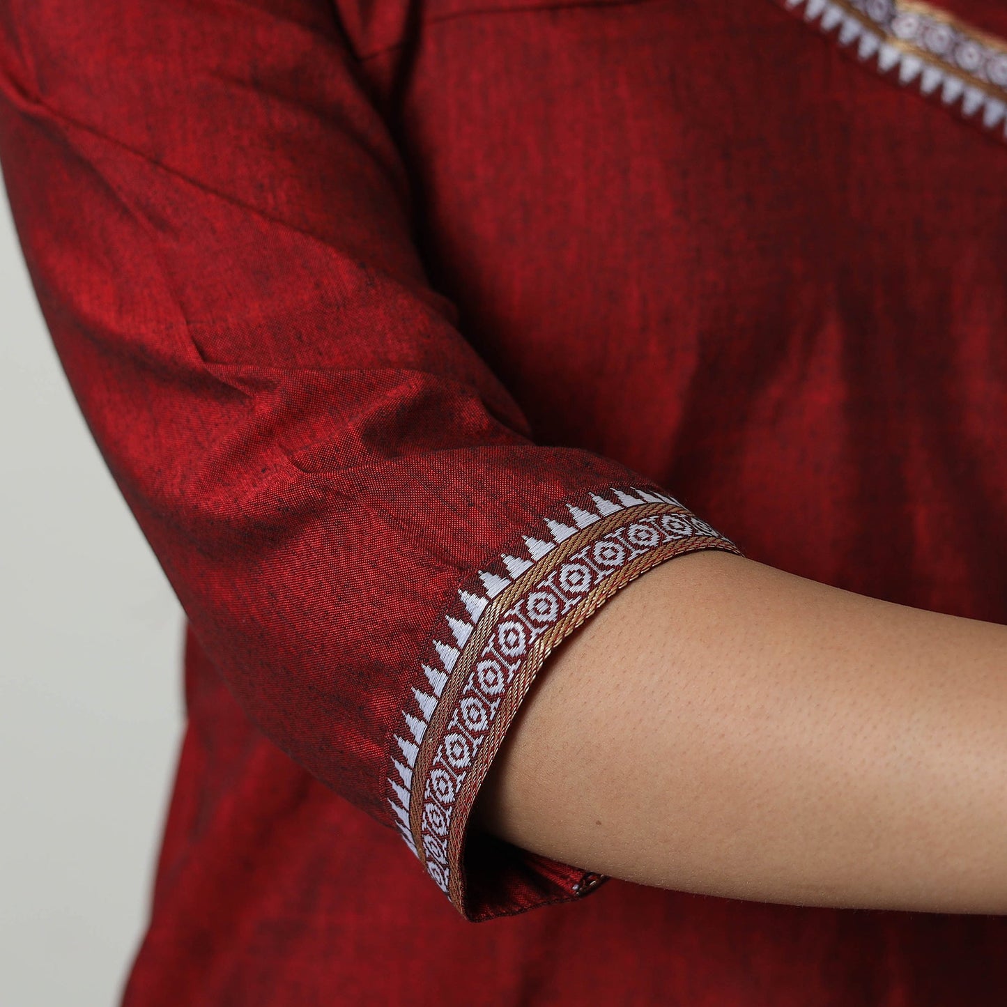 Shop Dharwad Cotton Kurta for Women Straight & Elegant 