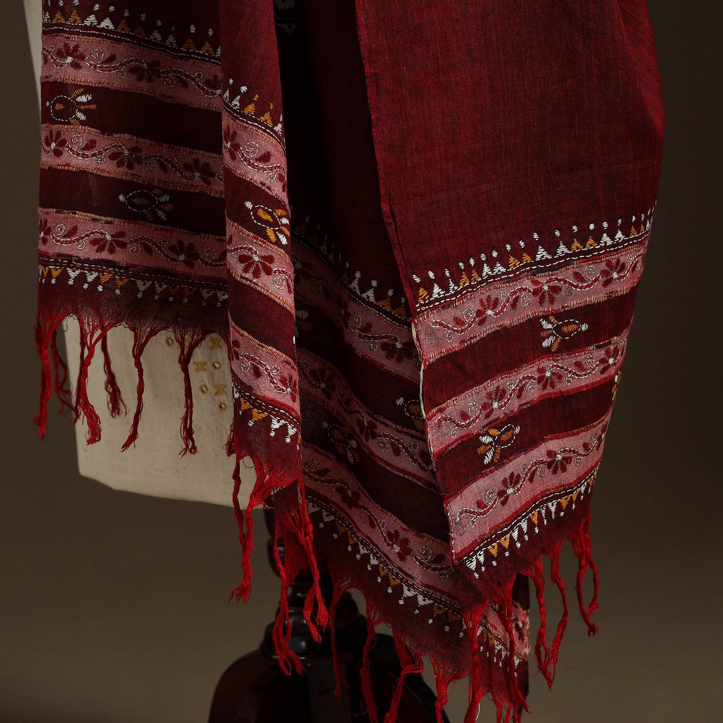 Maroon Hand Embroidery Khes Handwoven Cotton Kantha Dupatta