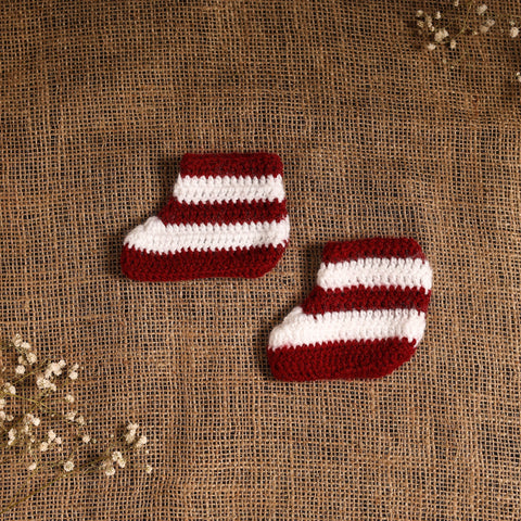 Maroon - hand knitted woollen socks for kids (6-12 months)