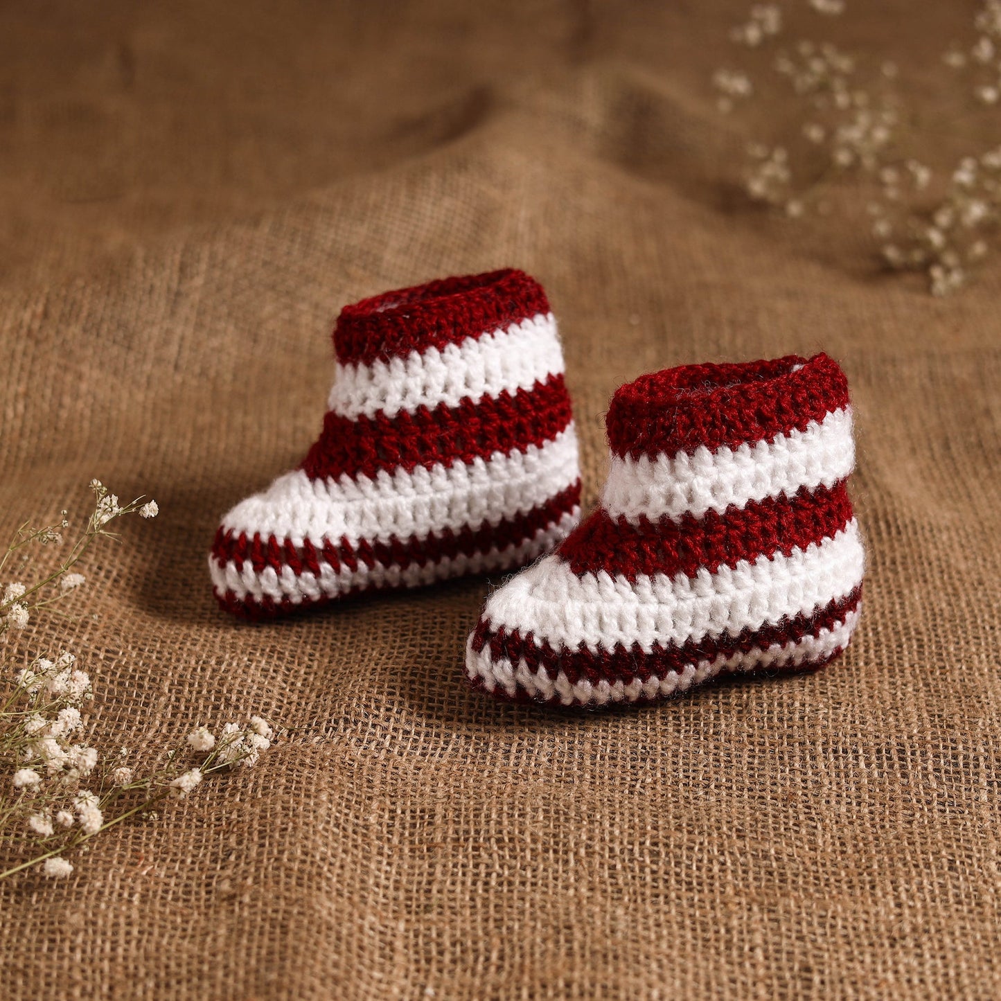 Maroon - hand knitted woollen socks for kids (6-12 months)