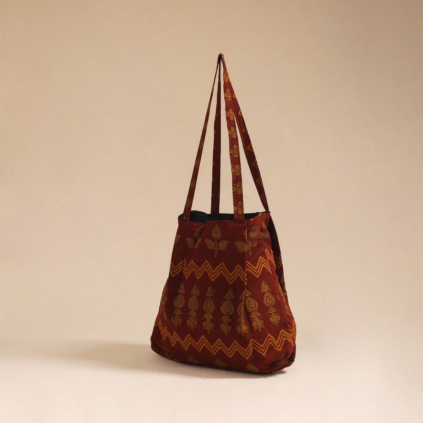 Handcrafted fabric jhola bag 111
