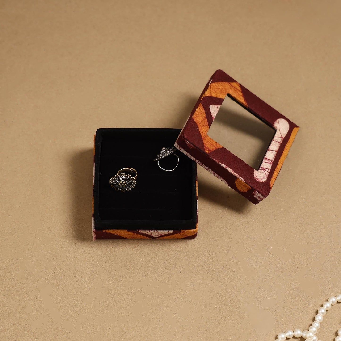 Handcrafted printed fabric ring/earring box 36