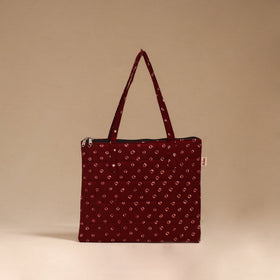 Handcrafted quilted handbag 04